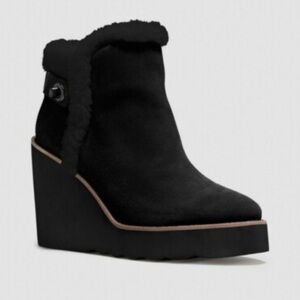 Coach | Kingston Black Shearling Leather Wedge Ankle Boots - 7.5 like new